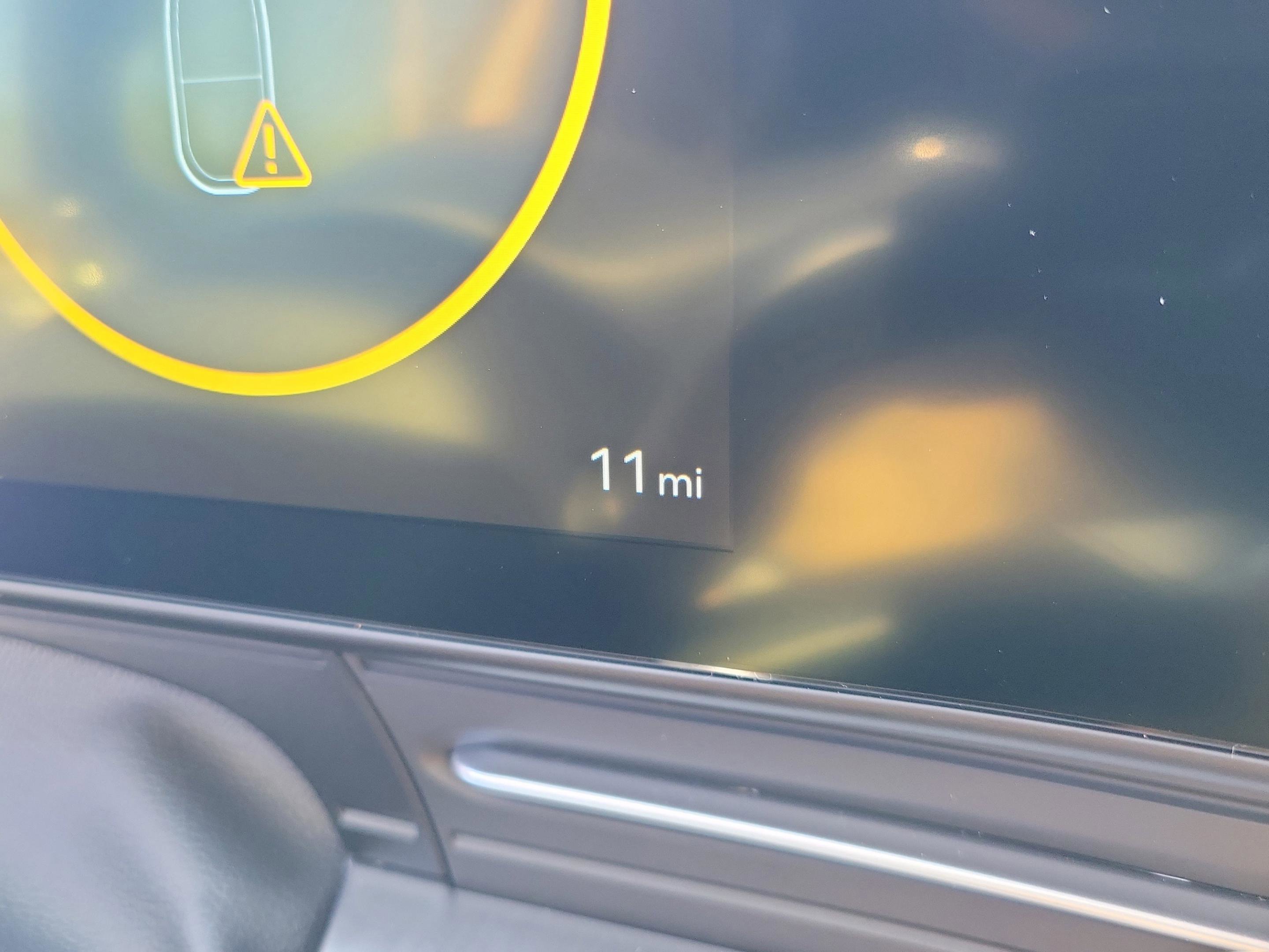 New 2026 Hyundai Kona SEL Premium image 24