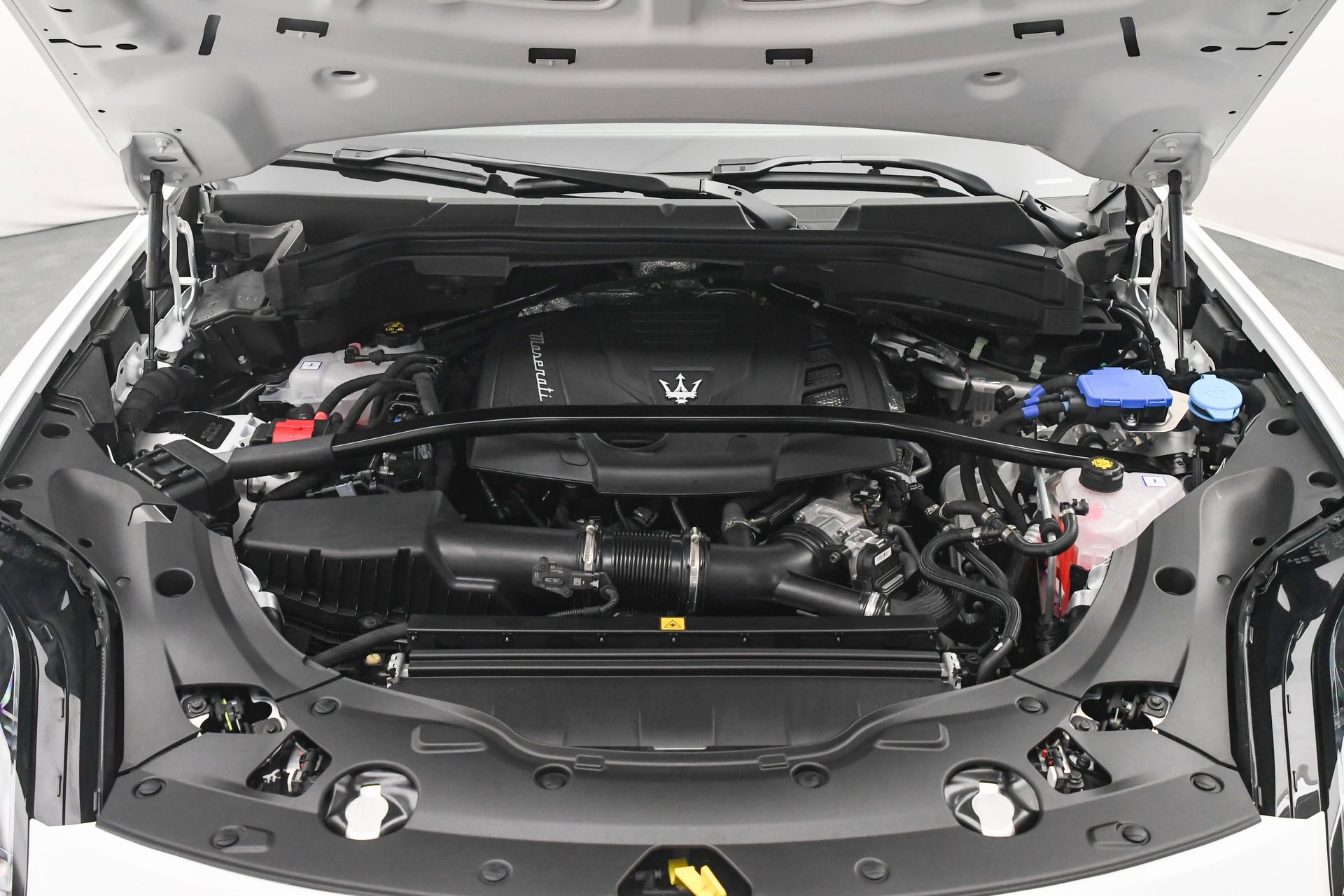 New 2025 Maserati Grecale GT image 29