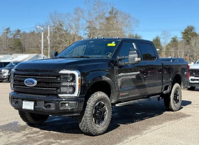 New 2026 Ford F350 Platinum w/ Tremor Off-Road Package image 12