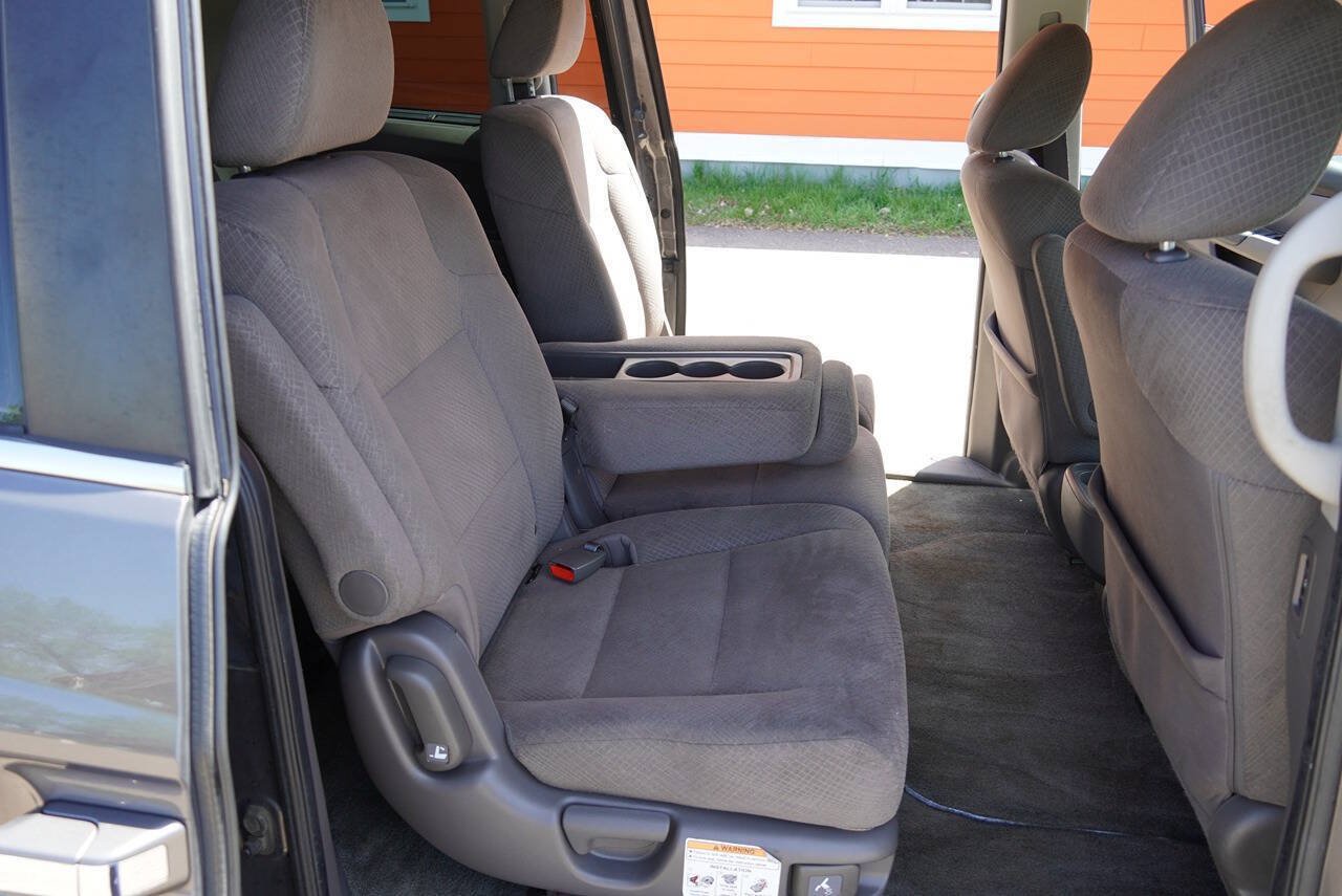 Used 2015 Honda Odyssey EX image 16