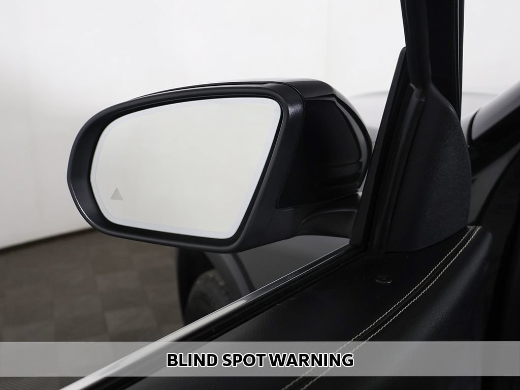 Used 2021 Mercedes-Benz GLB 250 4MATIC w/ Premium Package image 5
