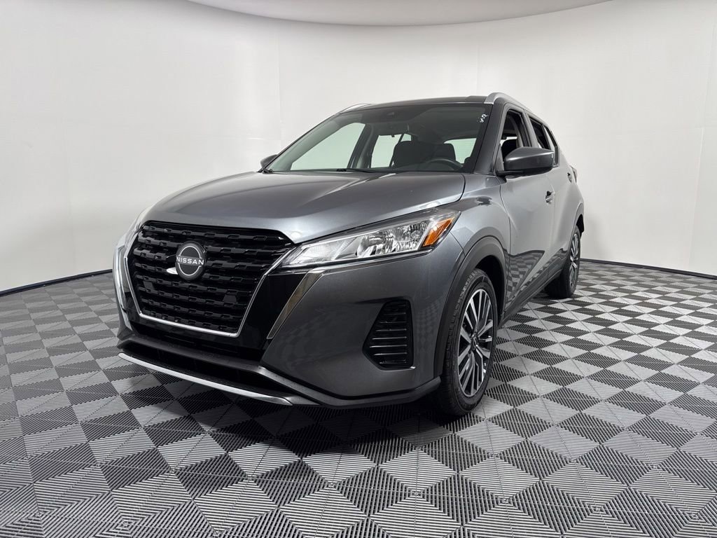 Used 2024 Nissan Kicks SV