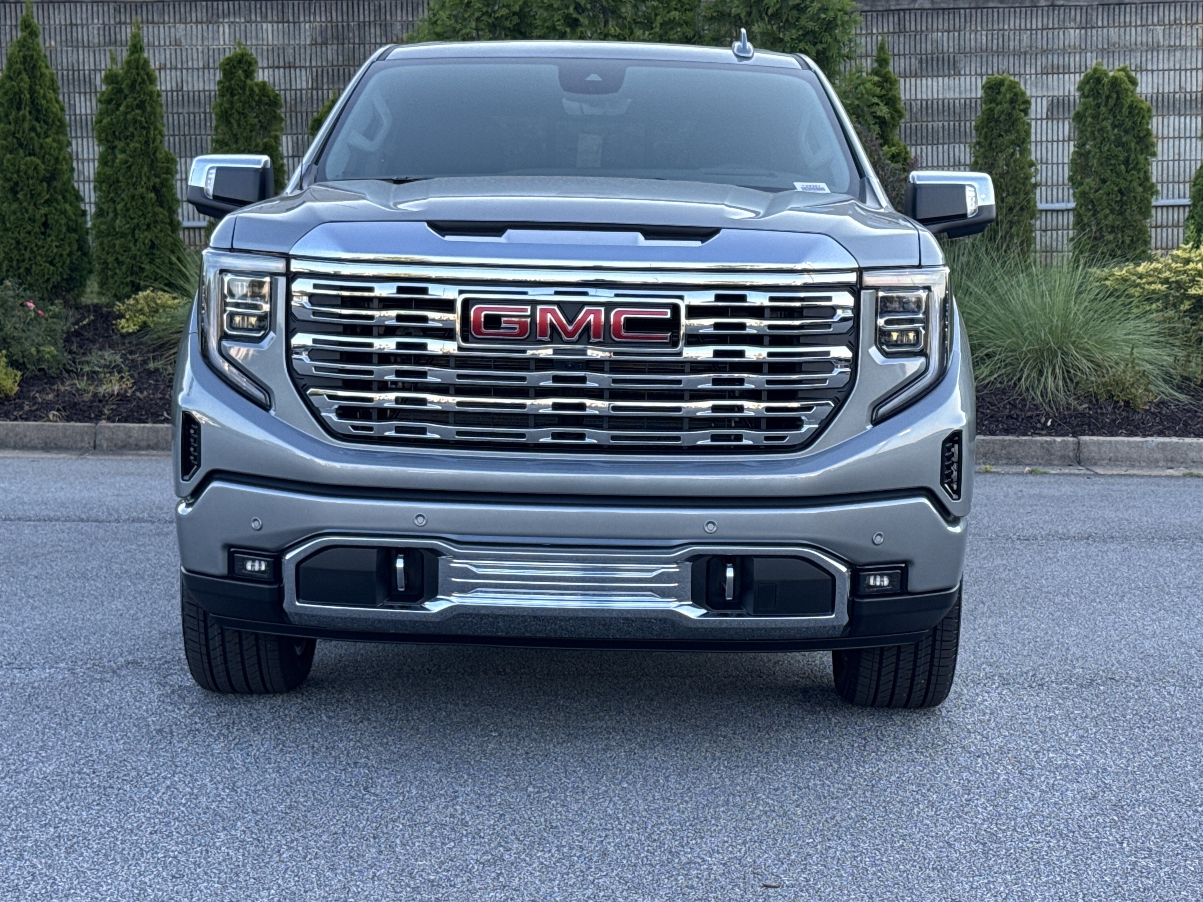 New 2026 GMC Sierra 1500 Denali w/ Denali Reserve Package AWD/4WD image 3