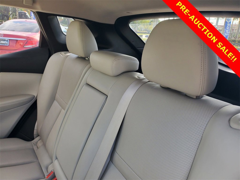 Used 2019 Nissan Rogue Sport SL w/ Premium Package image 12