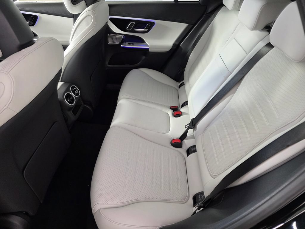 New 2026 Mercedes-Benz GLC 300 image 11