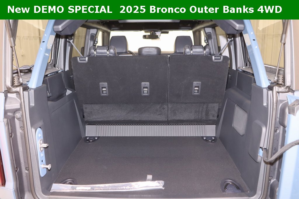 New 2025 Ford Bronco Outer Banks image 29