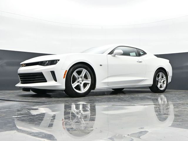Used 2017 Chevrolet Camaro LT w/ Technology Package RWD image 35