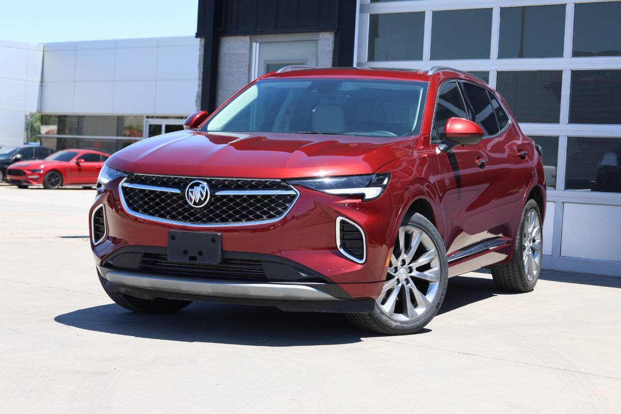 Used 2021 Buick Envision Avenir w/ Technology Package II AWD/4WD image 3