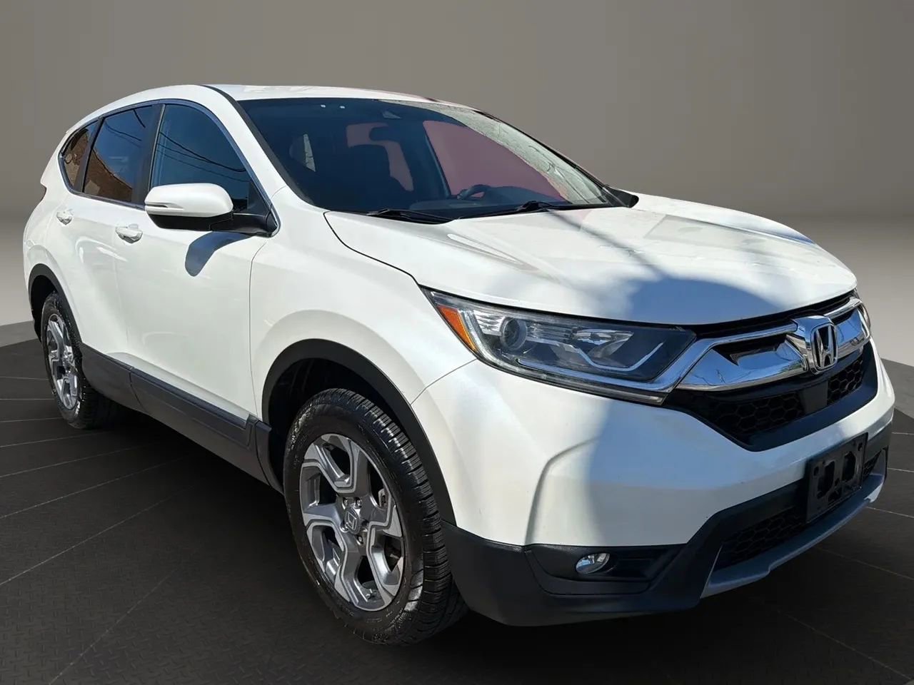 Used 2018 Honda CR-V EX image 3