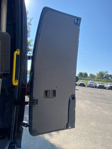 Used 2018 Mercedes-Benz Sprinter 2500 image 12