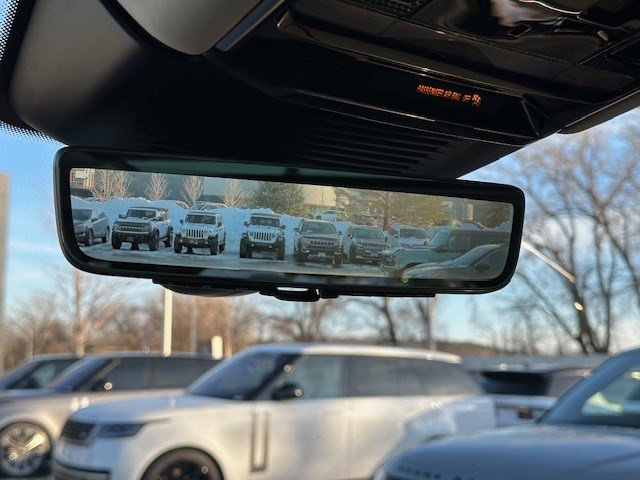 Used 2024 Land Rover Range Rover Long Wheelbase Autobiography image 22