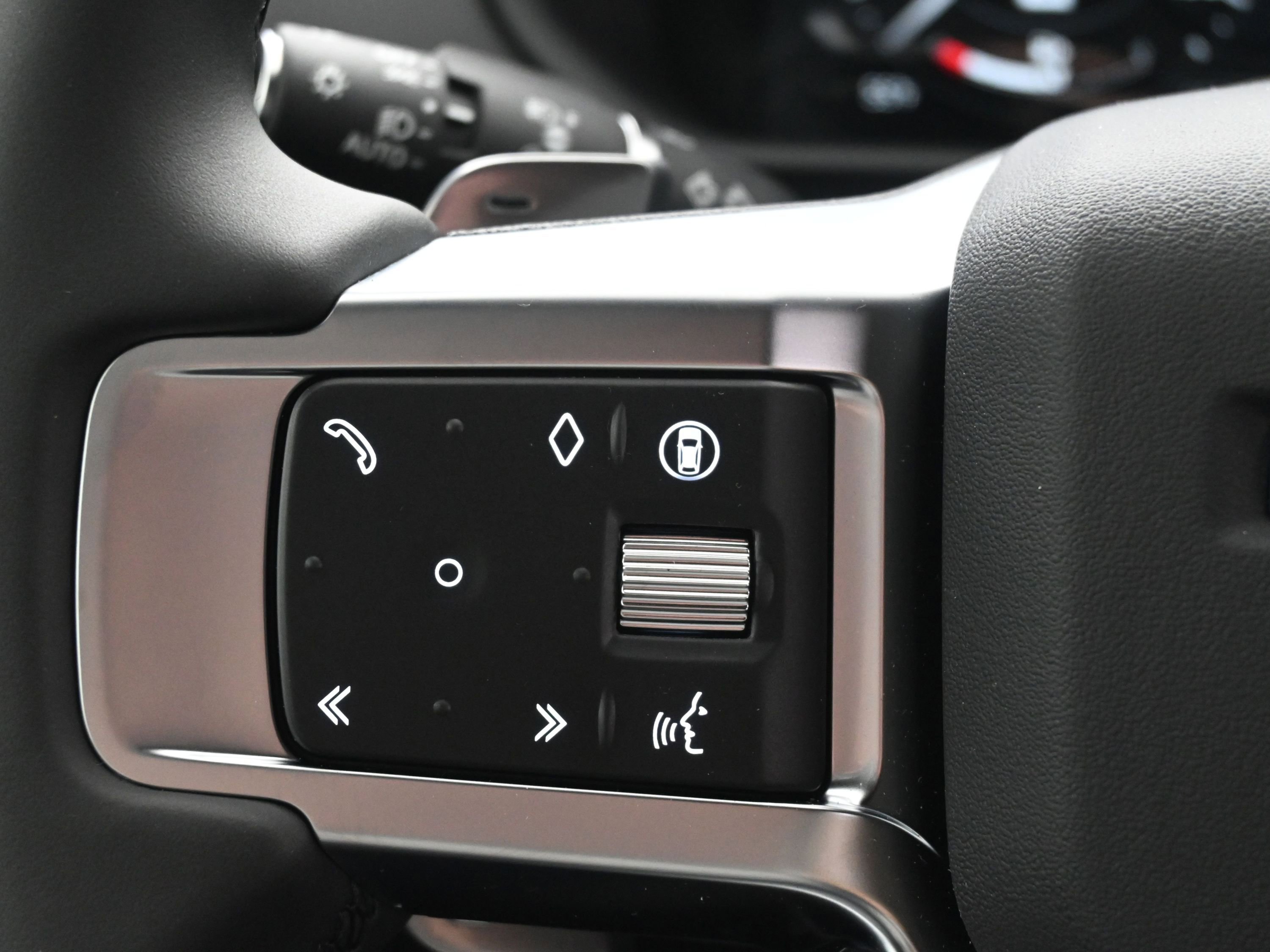 New 2026 Land Rover Discovery Limited Edition image 19