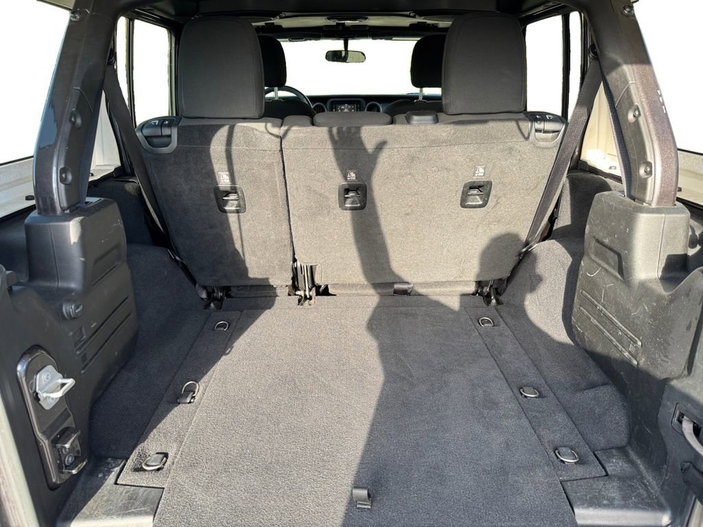Used 2018 Jeep Wrangler Unlimited Sport S image 14