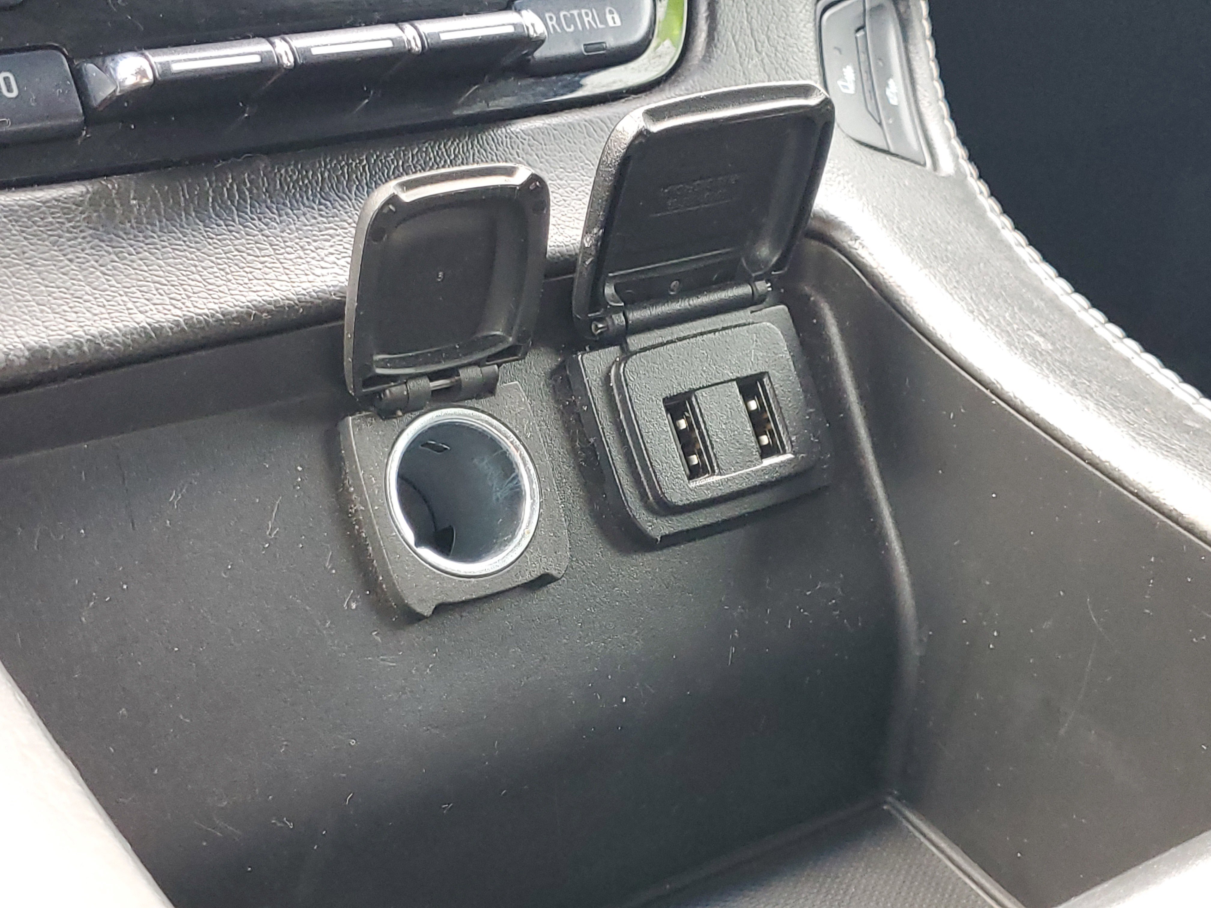 Used 2019 Chevrolet Tahoe LT w/ RST Edition AWD/4WD image 37
