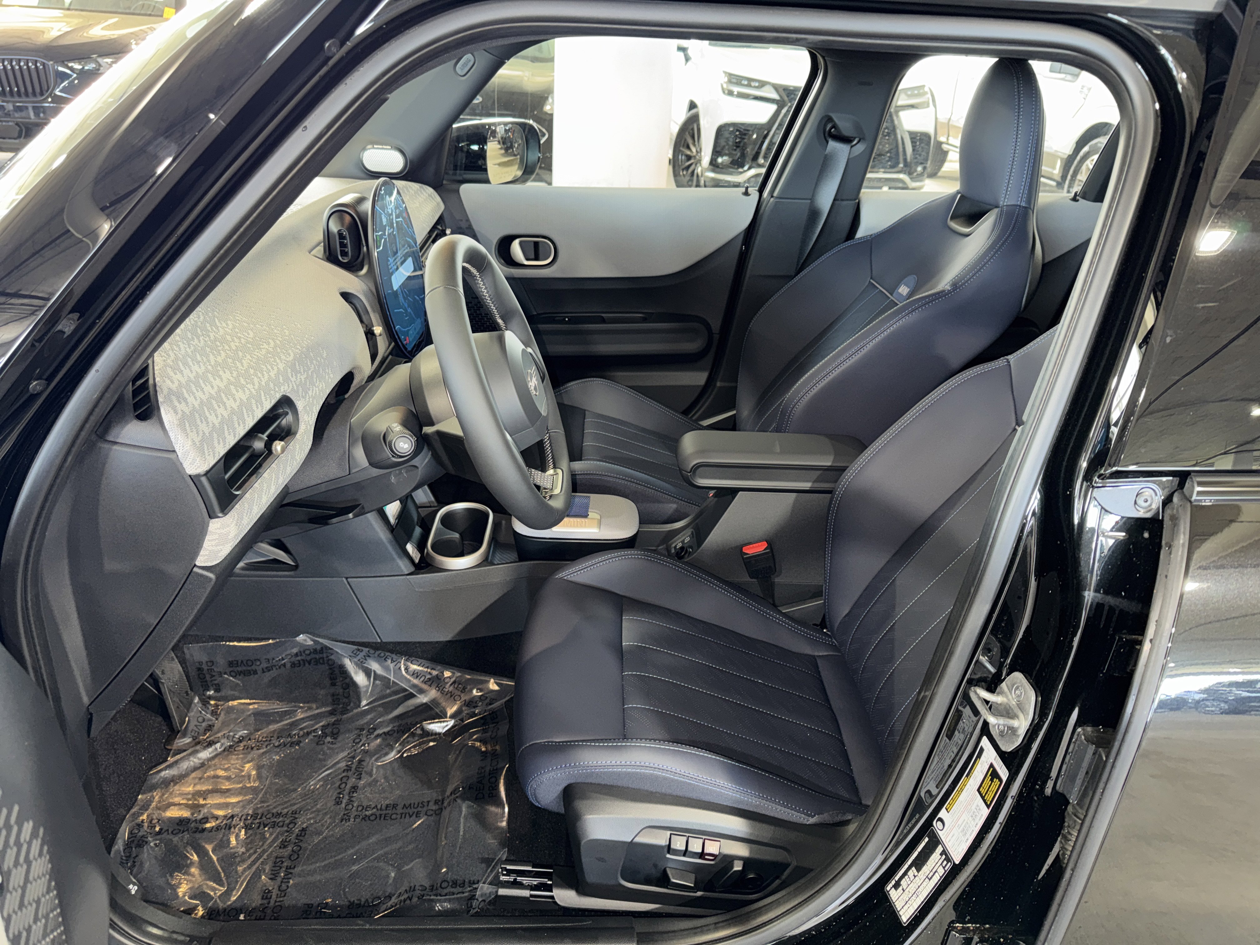 New 2026 MINI Cooper 4-Door Hardtop FWD image 14
