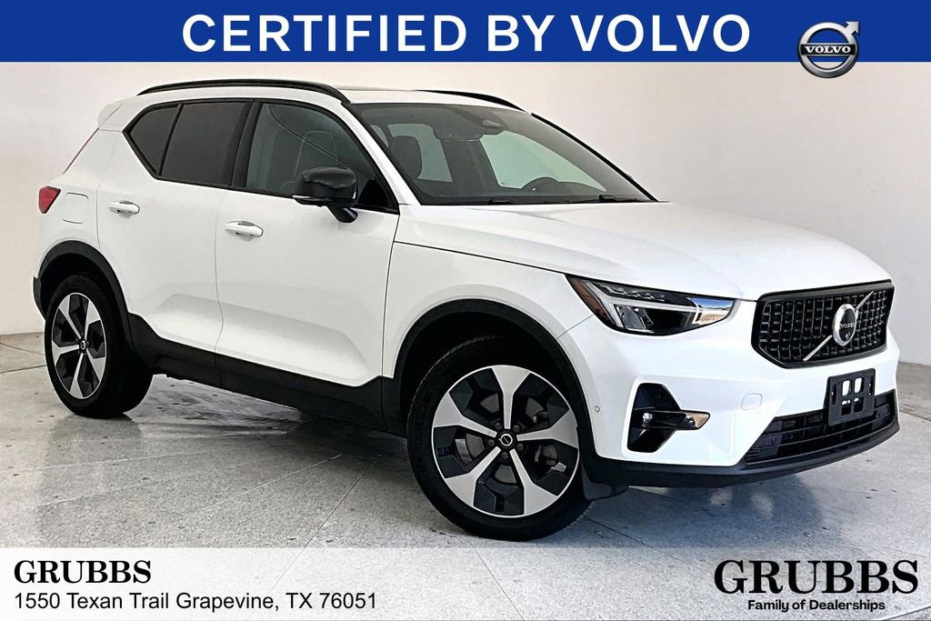 Certified 2025 Volvo XC40 B5 Plus video 1