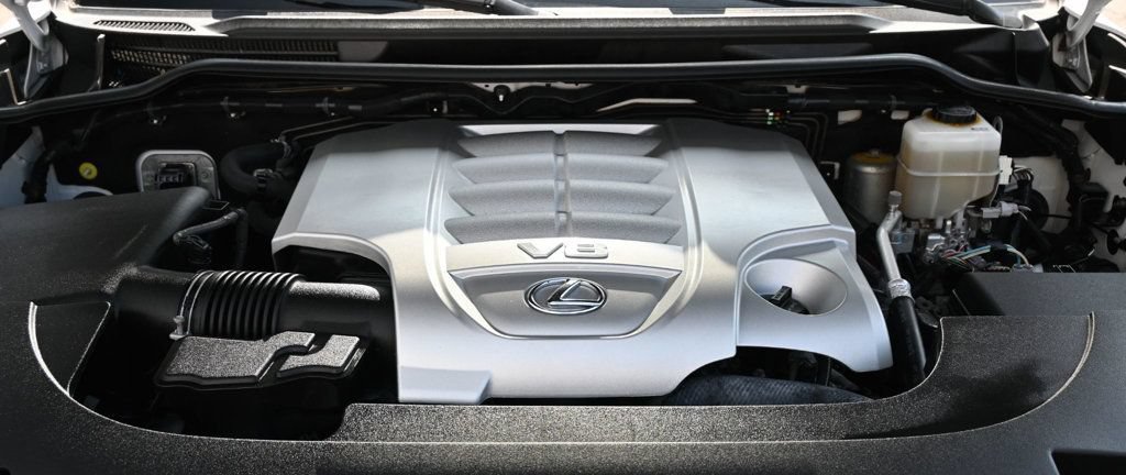 Used 2017 Lexus LX 570 4WD w/ Luxury Package image 27