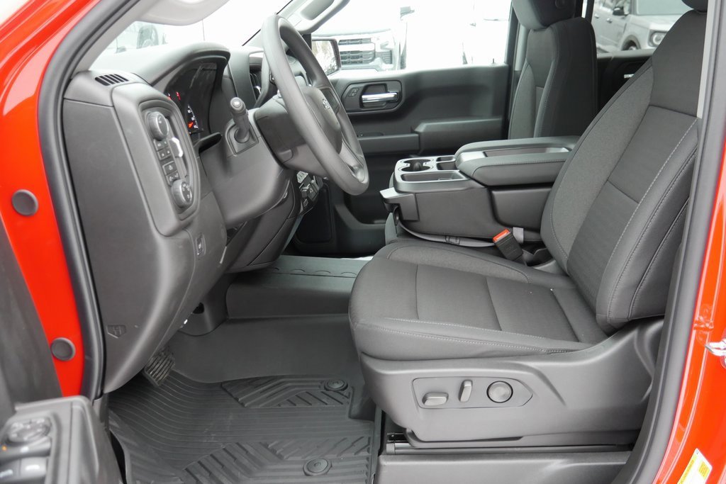 New 2026 Chevrolet Silverado 1500 Custom Trail Boss w/ Dark Appearance Package image 8