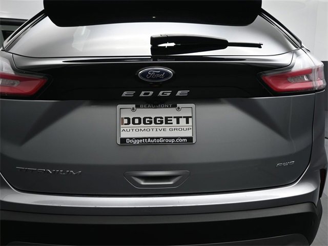 Used 2024 Ford Edge Titanium image 16