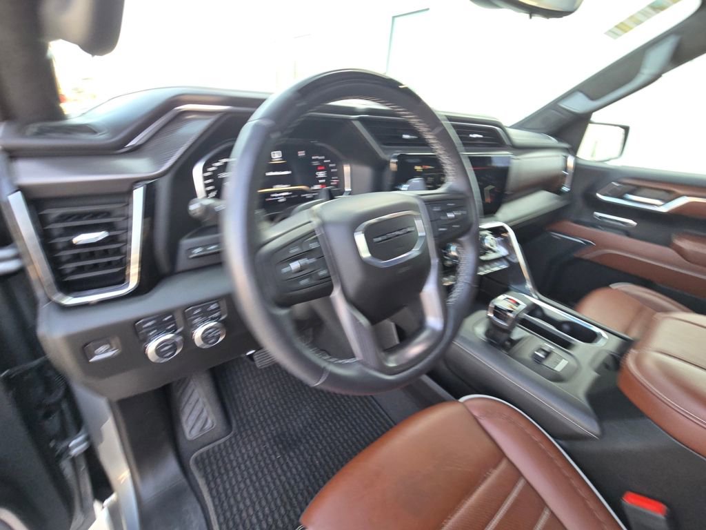 Used 2024 GMC Sierra 1500 Denali Ultimate image 12