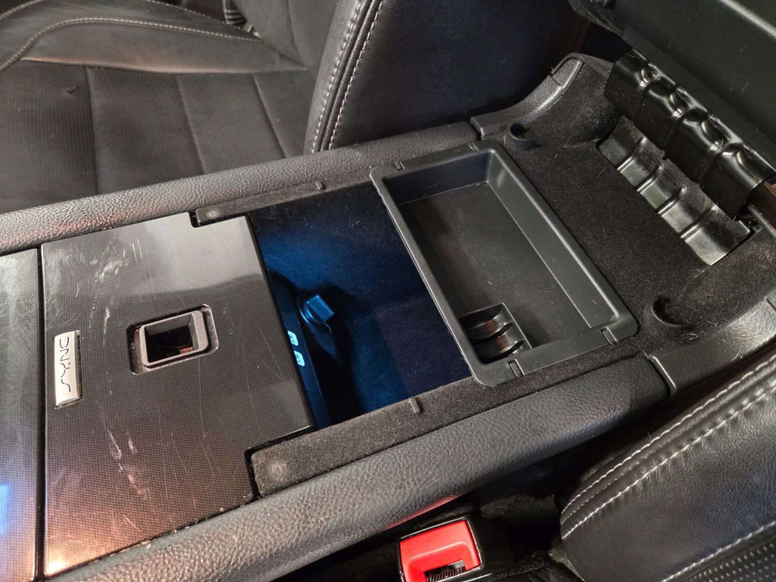 Used 2016 Ford Taurus Limited w/ Equipment Group 301A image 37