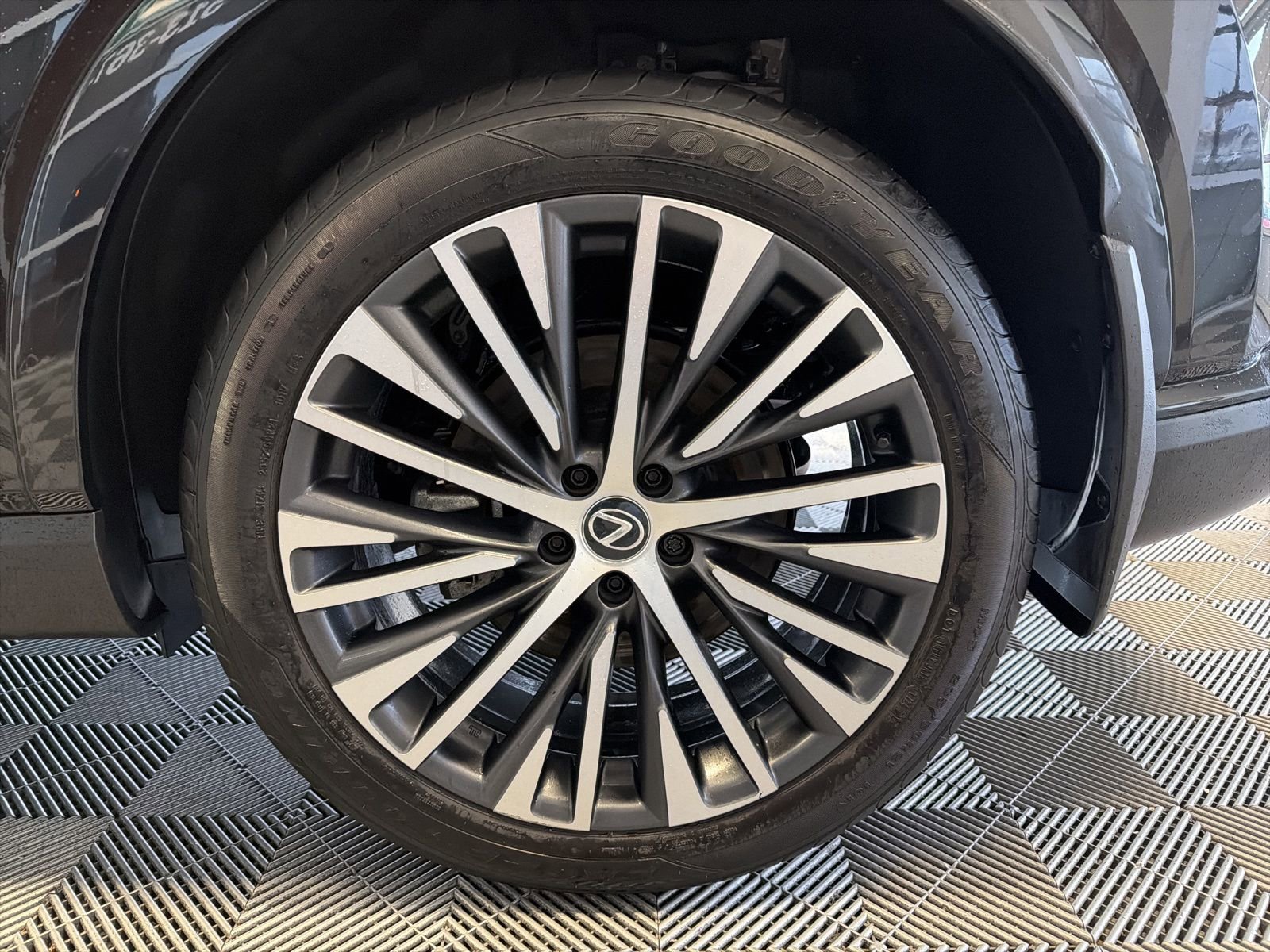 Used 2024 Lexus RX 350 Premium image 8