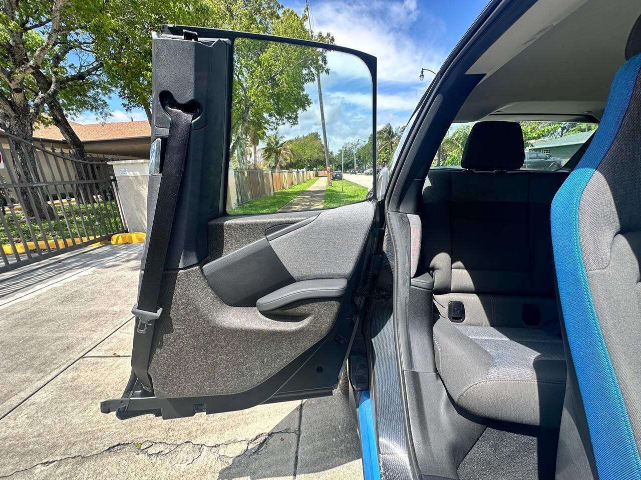 Used 2016 BMW i3 w/ Range Extender image 19