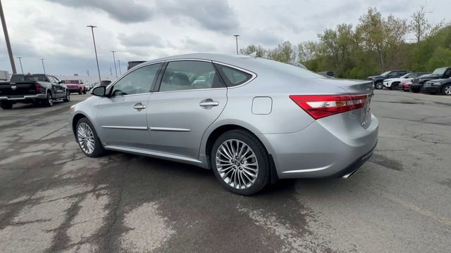 Used 2018 Toyota Avalon Limited w/ All Weather Liner Package FWD image 6