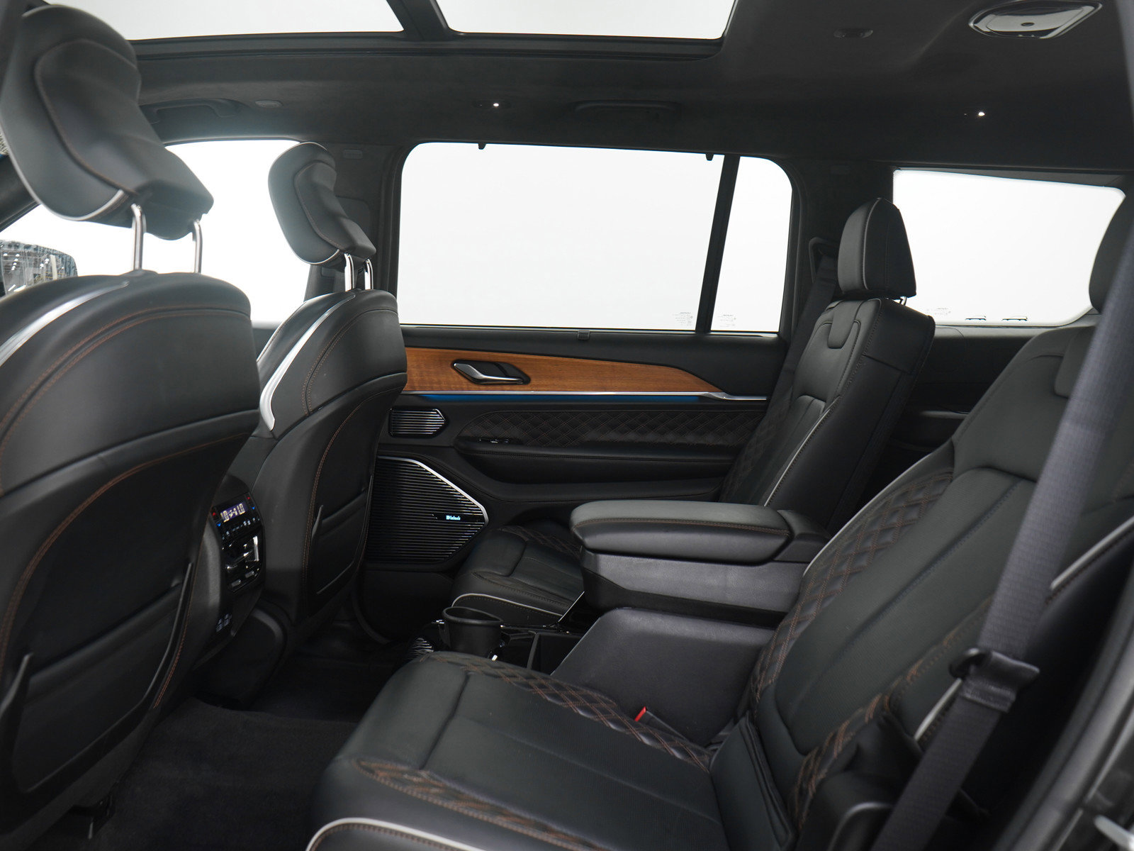 Used 2022 Jeep Grand Cherokee L Summit image 21