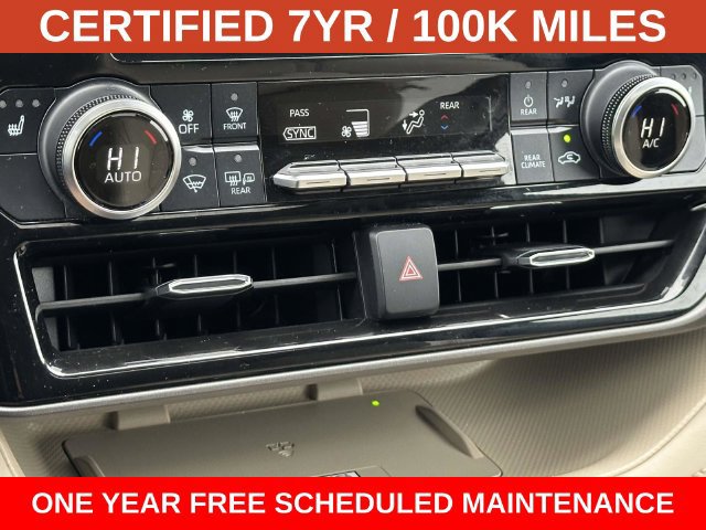 Used 2023 Toyota Highlander XLE AWD/4WD image 22