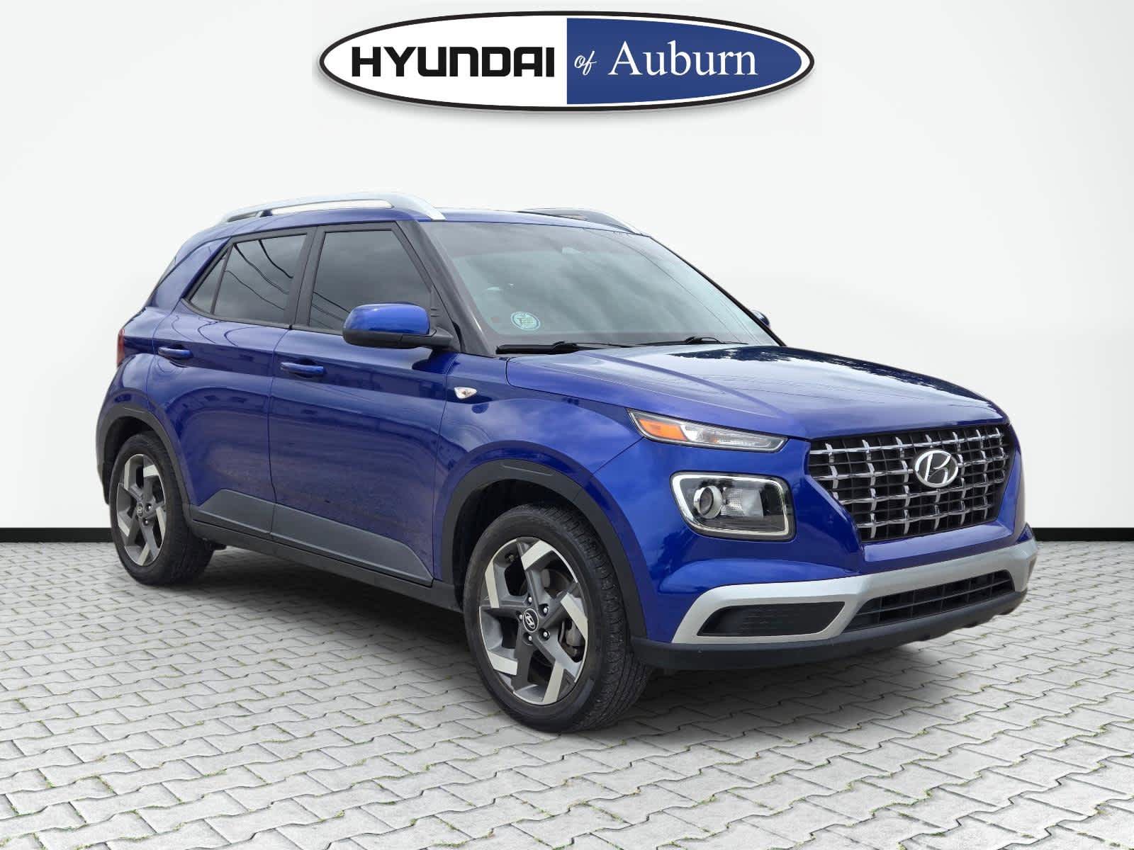 Certified 2023 Hyundai Venue SEL FWD image 1