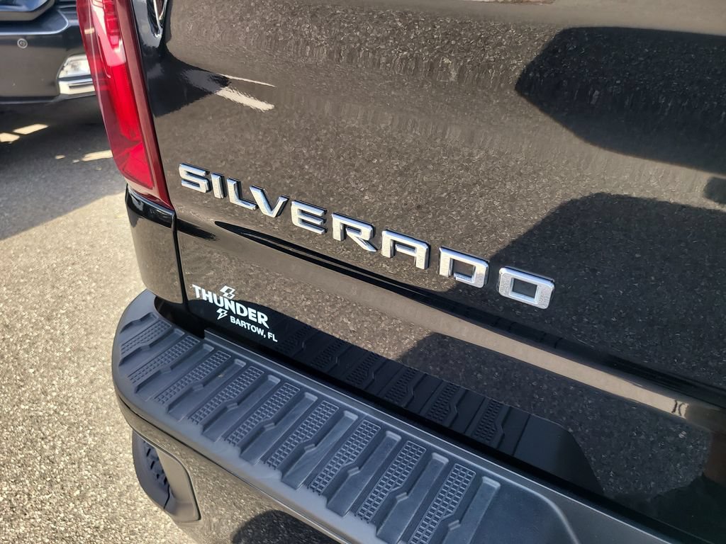 Used 2021 Chevrolet Silverado 1500 RST AWD/4WD image 9