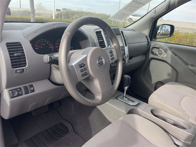 Used 2020 Nissan Frontier SV image 10
