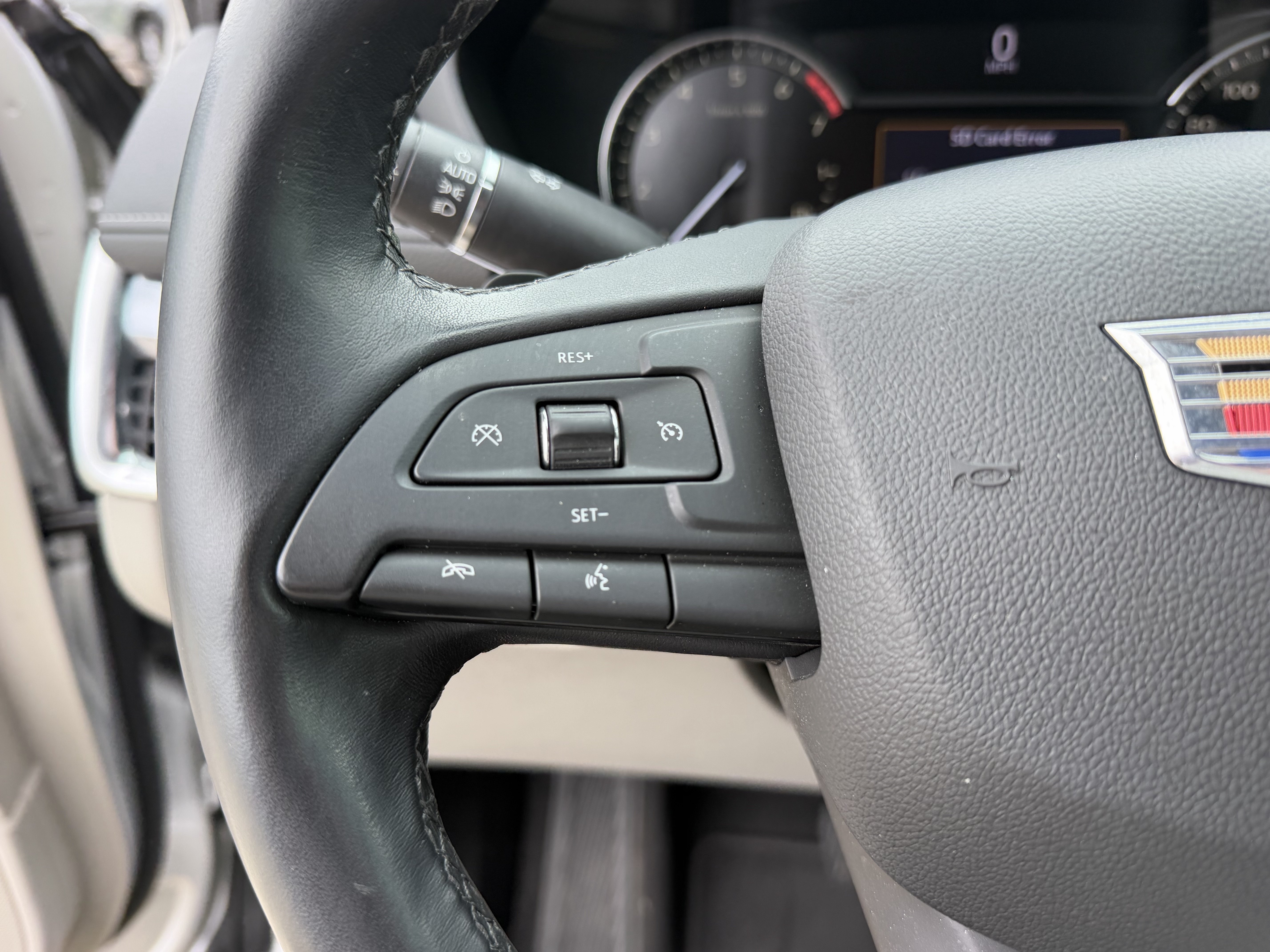 Used 2019 Cadillac XT4 Luxury FWD image 29