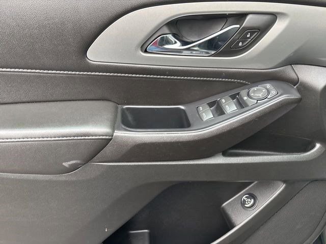 Used 2022 Chevrolet Traverse LT w/ LPO, Floor Liner Package image 13