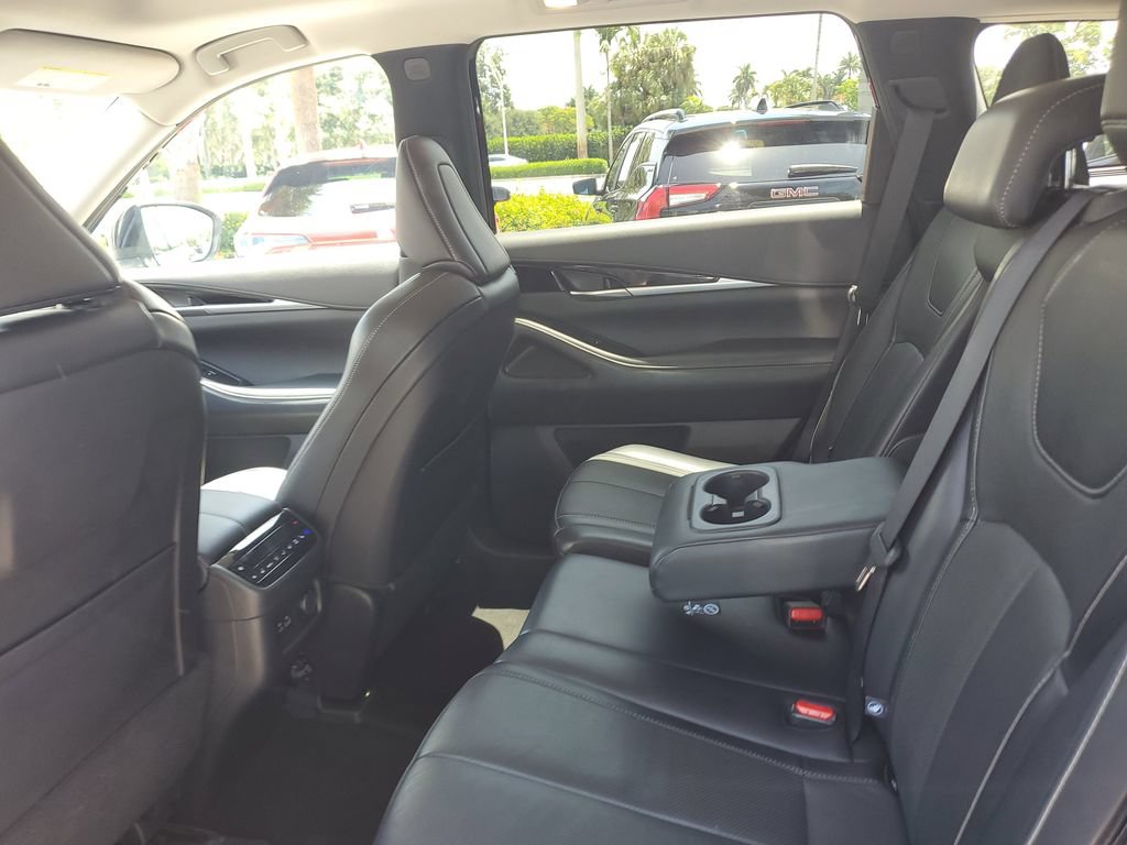 Used 2023 INFINITI QX60 Pure AWD/4WD image 14