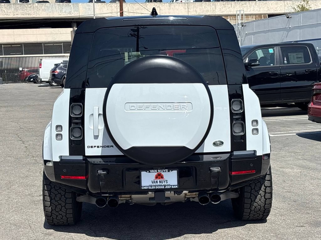 Used 2023 Land Rover Defender 110 V8 AWD/4WD image 4