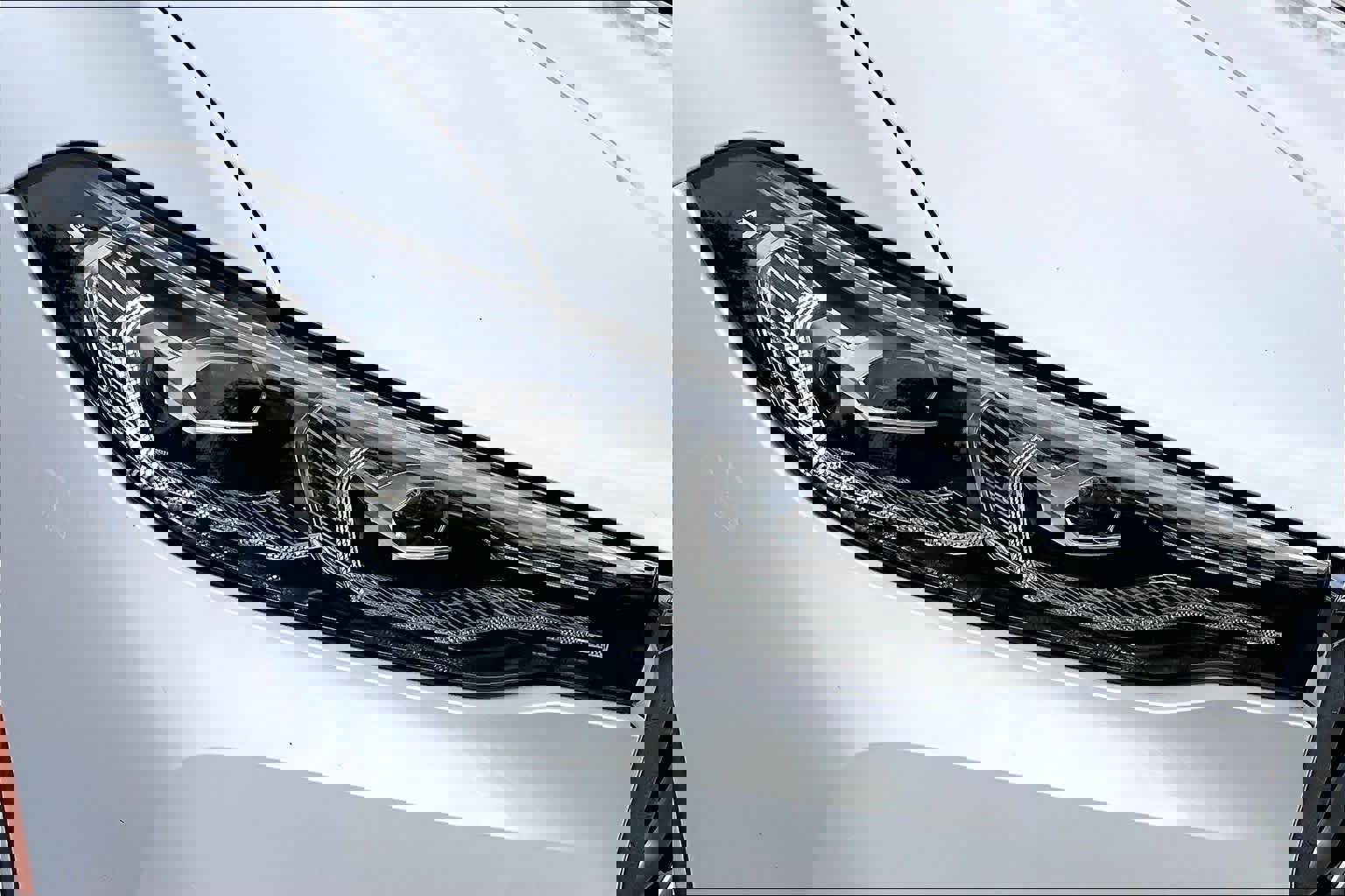 Used 2021 BMW X7 xDrive40i w/ Premium Package image 28