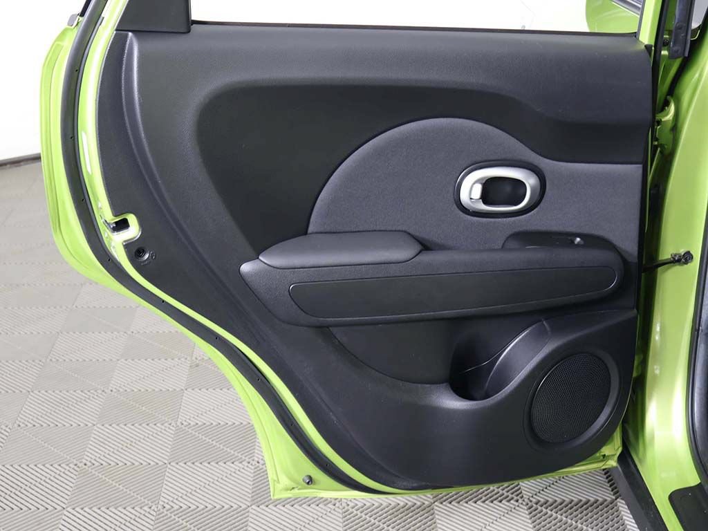 Used 2015 Kia Soul FWD image 21