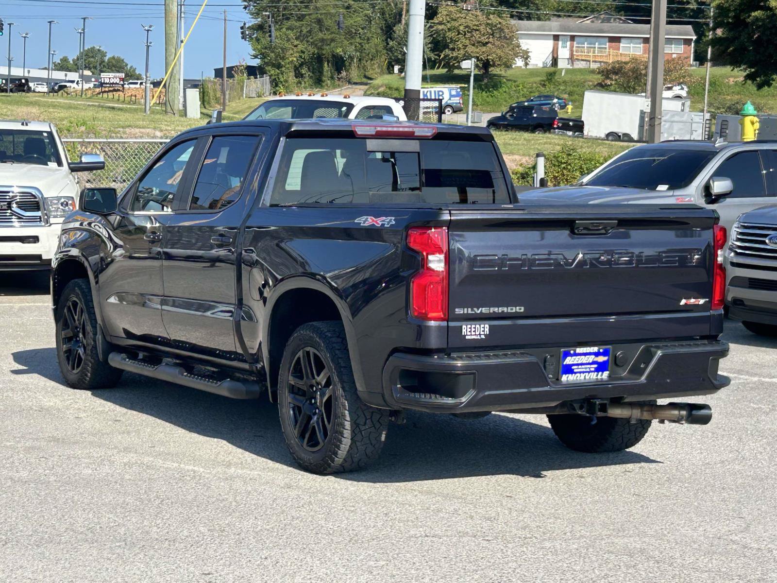 Used 2022 Chevrolet Silverado 1500 RST w/ Convenience Package II AWD/4WD image 5