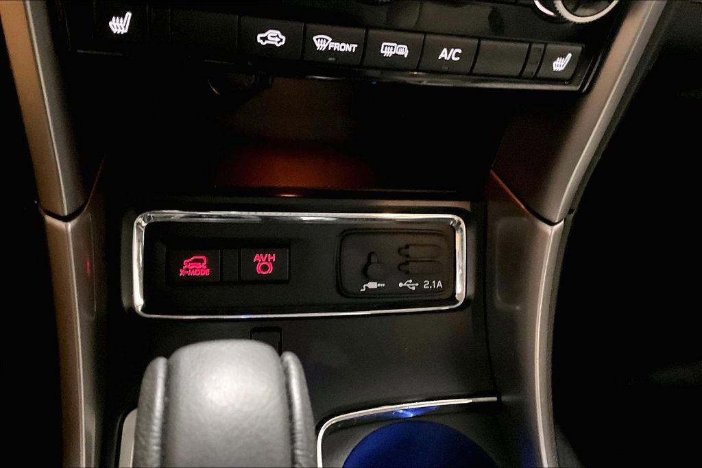 Used 2022 Subaru Ascent Limited image 16
