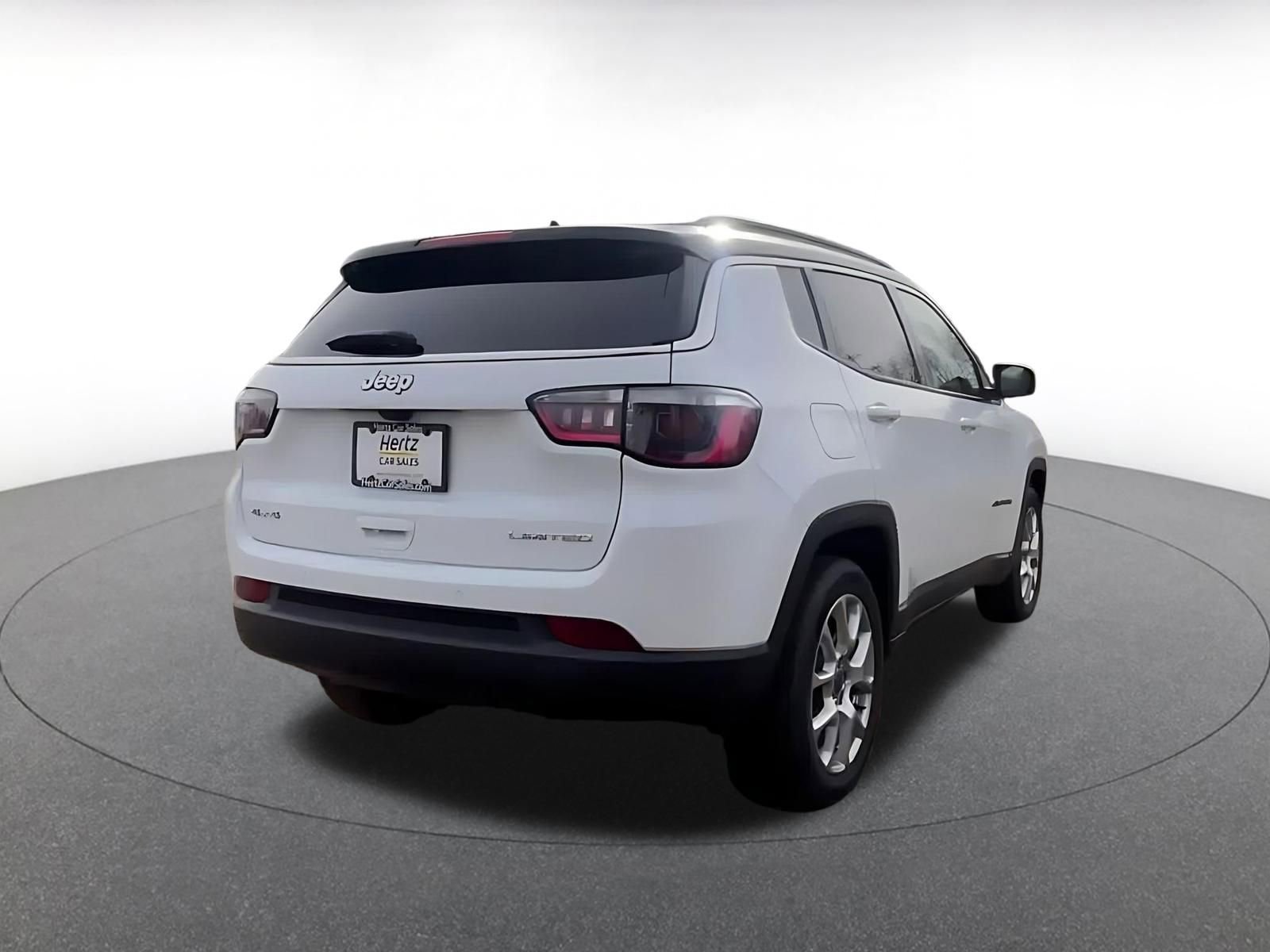 Used 2025 Jeep Compass Limited AWD/4WD image 14