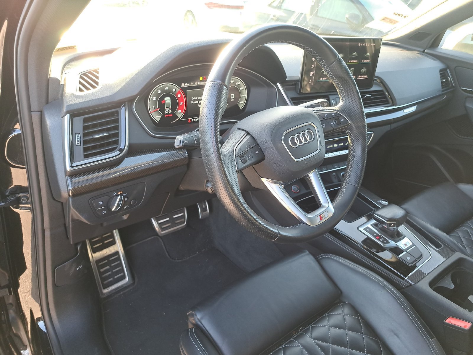 Used 2023 Audi SQ5 Premium Plus w/ Premium Plus Package AWD/4WD image 10