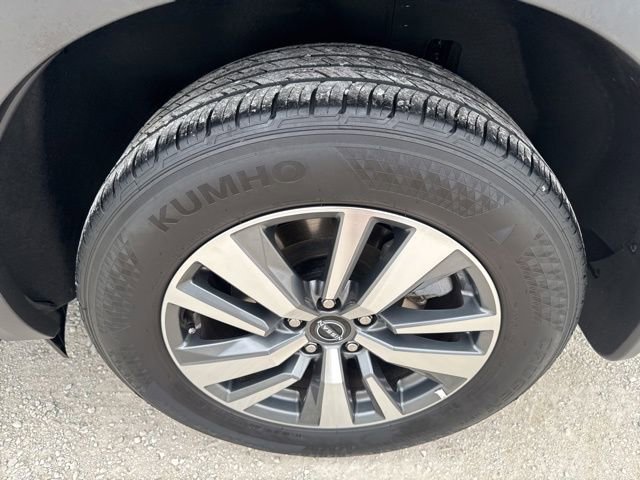 Used 2024 Nissan Pathfinder SL FWD image 28