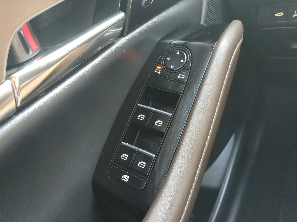 Used 2022 MAZDA CX-30 AWD 2.5 S w/ Premium Package image 19
