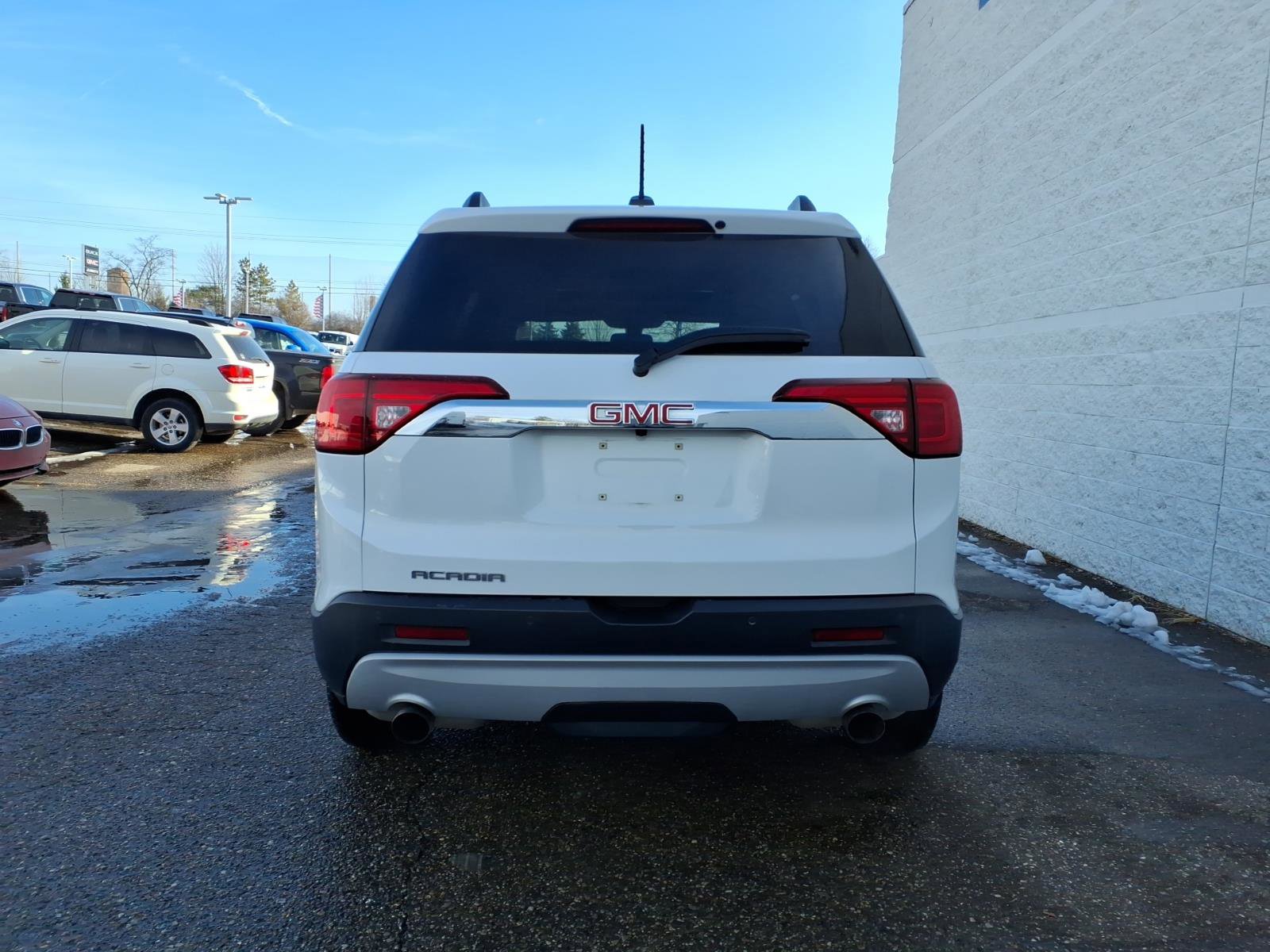 Used 2019 GMC Acadia SLT image 6
