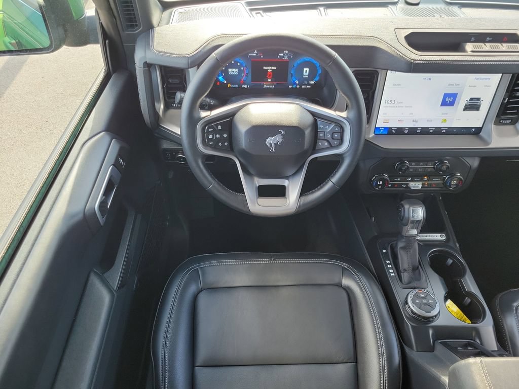 Used 2025 Ford Bronco Outer Banks AWD/4WD image 12