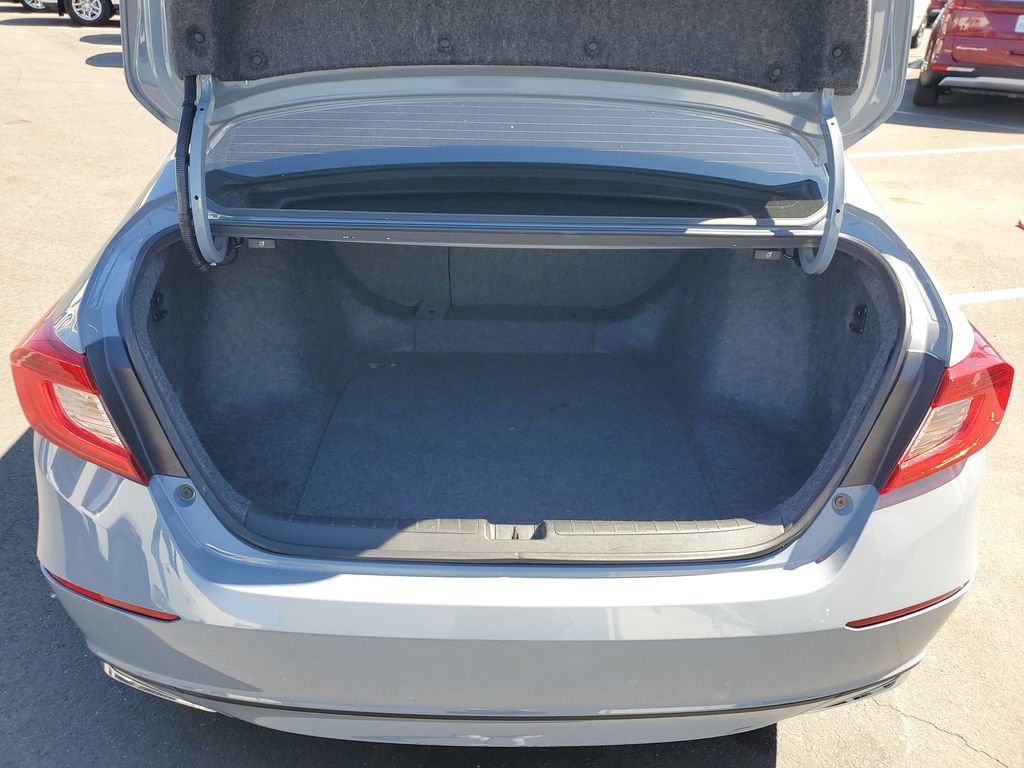 Used 2022 Honda Accord Sport image 9