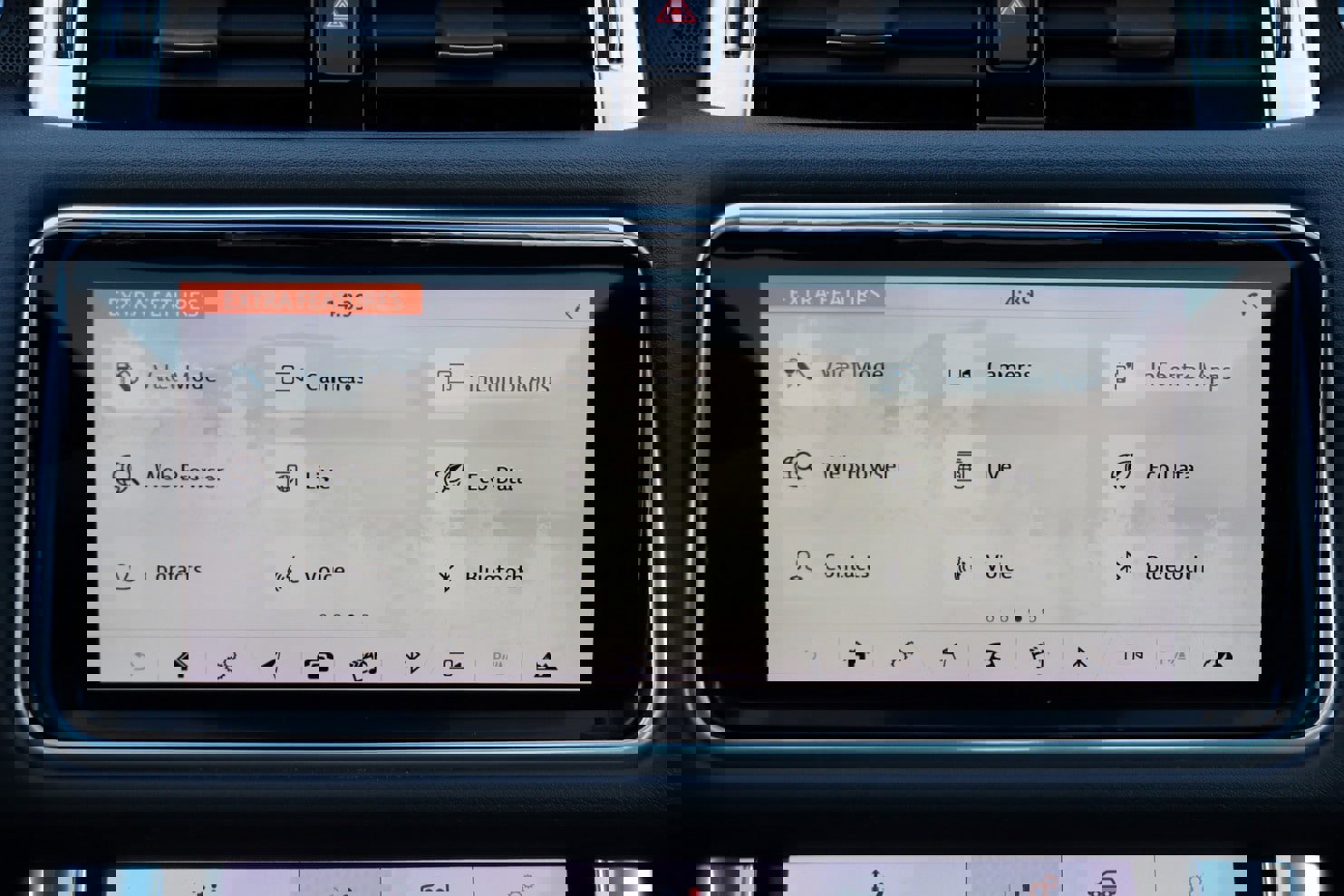 Used 2018 Land Rover Range Rover Sport SE image 37