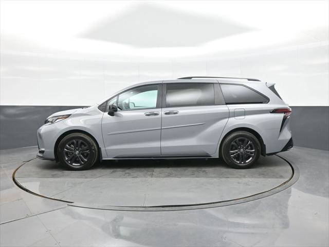 Certified 2025 Toyota Sienna XSE w/ XSE Plus Package AWD/4WD image 6